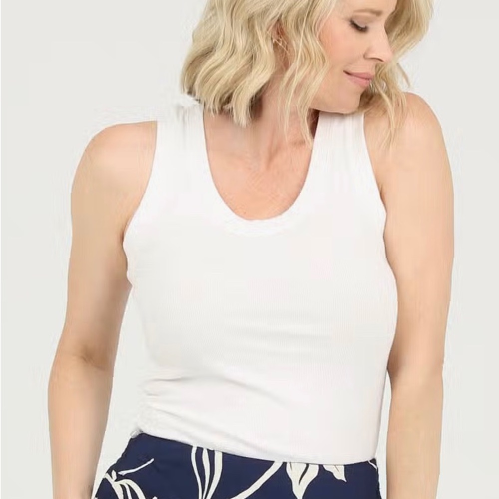 Nostalgia Rib Scoop Neck Tank White